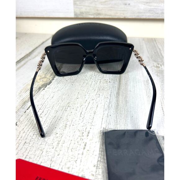 Ferragamo Gancini Women’s SF1041S Black Gold Chain Square Metal Sunglasses NWT - Picture 4 of 8